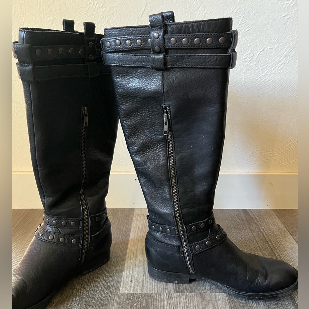 Women's BORN Gwynne Black Leather Boots. Size: 7 1/2
